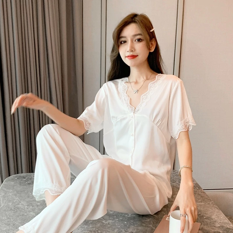 Bộ Đồ Ngủ Pijama Lụa LADY QUEEN Tay Ngắn Ren Cao Cấp - M12