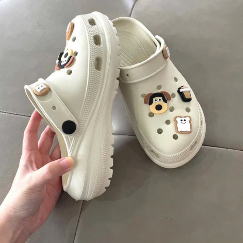Dép sục Nữ , Dép Sục Gắn Cham Xinh Hình Cún Đế cao 5cm  Thời Trang