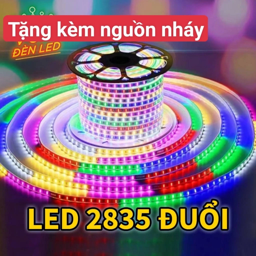 Cuộn 100m led đuổi nhiều màu 2835 kèm 10 cục nguồn.