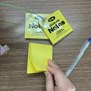 giấy note vàng 7,5cm 100 tờ/xấp