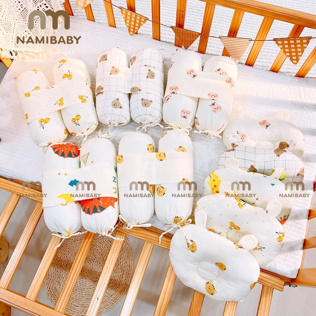 Bộ gối chặn NamiBaby cho bé nằm ngủ ngon, chống giật mình, chất liệu xô muslin cao cấp, an toàn với bé