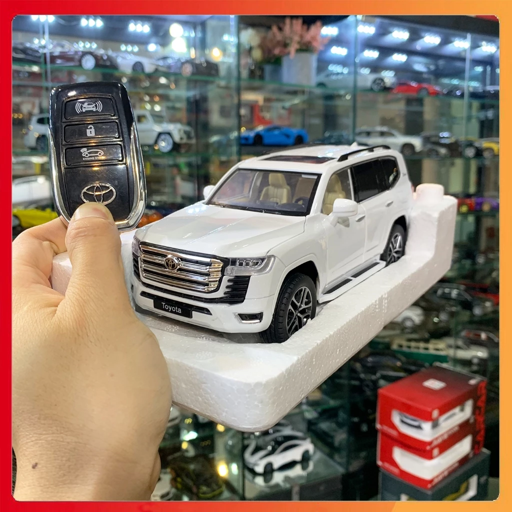 [Có Remote] Mô hình xe Toyota Land Cruiser LC300 tỉ lệ 1:24 hãng HONGSEN