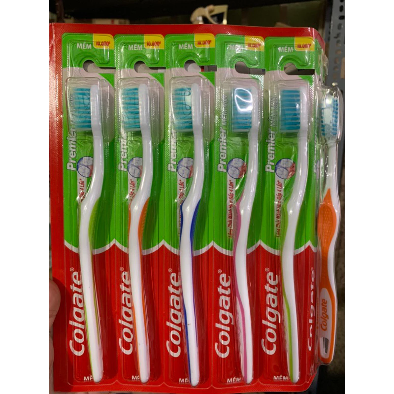 Bàn Chải Đánh Răng Colgate