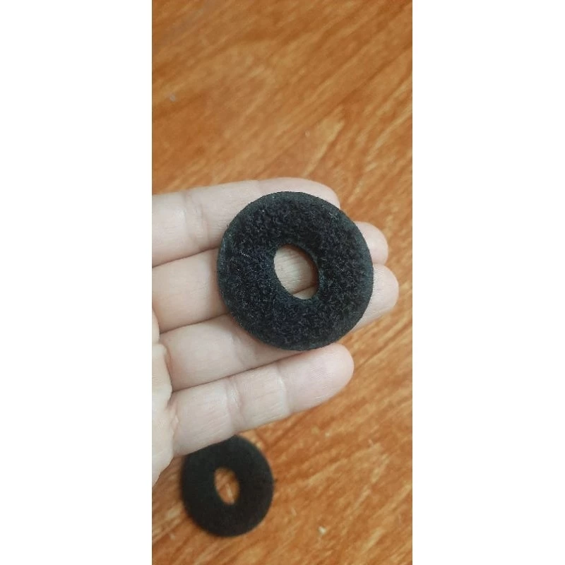 hình may(sticker),miếng vá tròn nhỏ ,màu đen kích thước 4cm×4cm trang  trí quần áo, túi xách,mũ...handmade