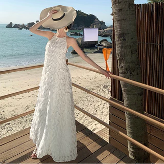 Váy maxi trắng hở lưng Amber Dress