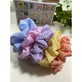 Scrunchies kẻ caro chất liệu thô xốp nhiều màu