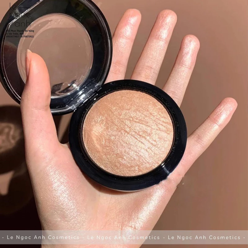 Highlight MAC SOFT & GENTLE Minaralize Skinfinish Poudre De Finition 10g