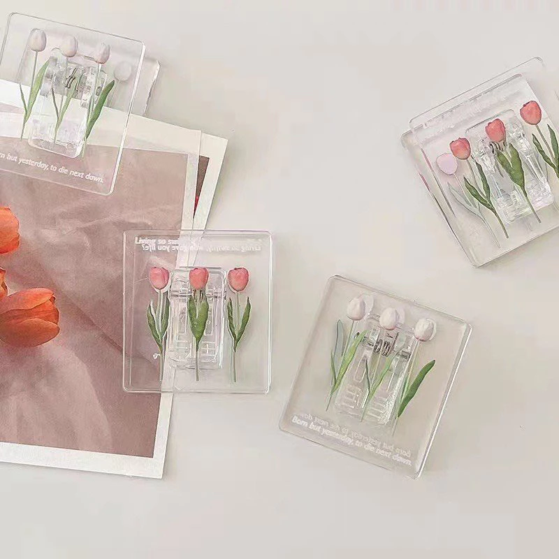 Kẹp giấy vuông hoạ tiết hoa Tulip 2 màu trắng và hồng siêu xinh