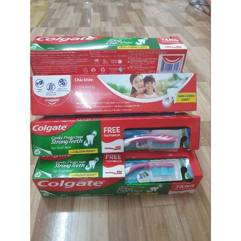 KEM ĐÁNH RĂNG COLGATE BẠC HÀ MÁT LẠNH 225G