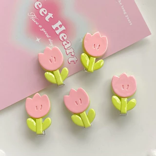 2 chiếc Kẹp tóc hoa tulip mini MOMOE phong cách Hàn Quốc đáng yêu, kích thước dài khoảng 3,5cm; chất liệu nhựa acrylic