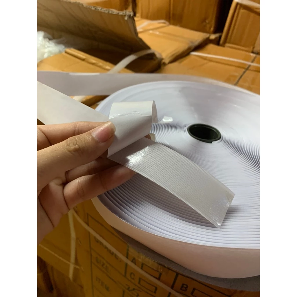 phụ kiện rèm 1 cuộn Keo dán rèm dán tường bản 3cm.