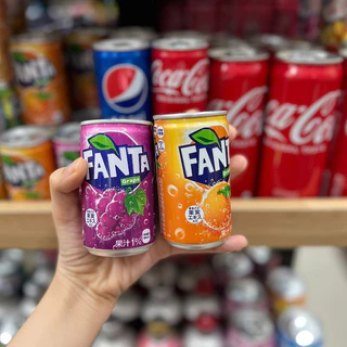 Nước giải khát có ga Fanta vị nho và vị cam 160mL Nhật Bản