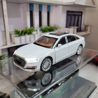 Mô hình xe Audi A8 tỉ lệ 1:24 full kính có đánh lái, có nhún, có còi và chạy cót