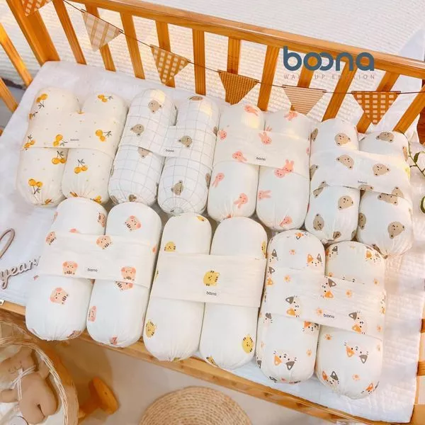 Bộ gối chặn cho bé Boona kết hợp vải muslin cao cấp tạo cảm giác êm ái giúp bé ngủ ngon chống giật mình