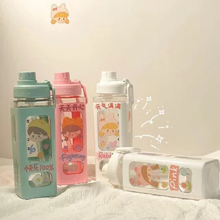 Bình Nước Nhựa Hình Vuông Dung Tích 700ml Tặng Kèm Sticker Có Quai Xách