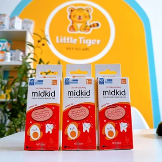 Xịt chống sâu răng MIDKID vị táo đỏ cho bé từ 1 tuổi giúp làm sạch và bảo vệ men răng, ngăn ngừa mảng bám thơm miệng