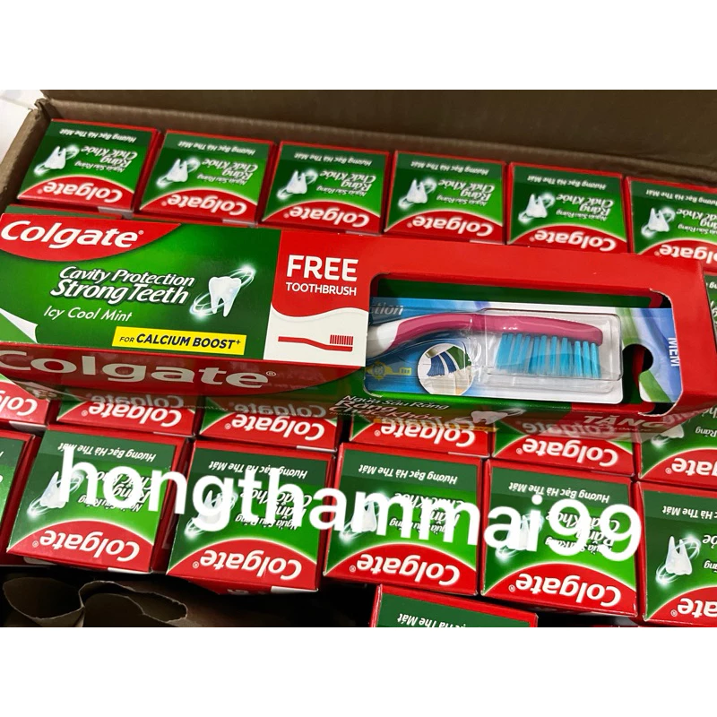 kem đánh răng Colgate maxfresh 225g tặng kèm bàn chải