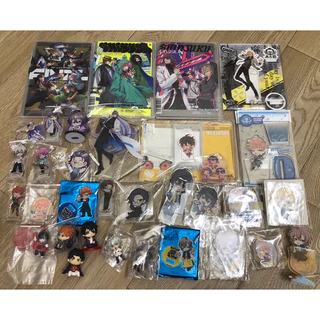 Tổng hợp CD, Lightstick, Standee, Figure,...Hypmic