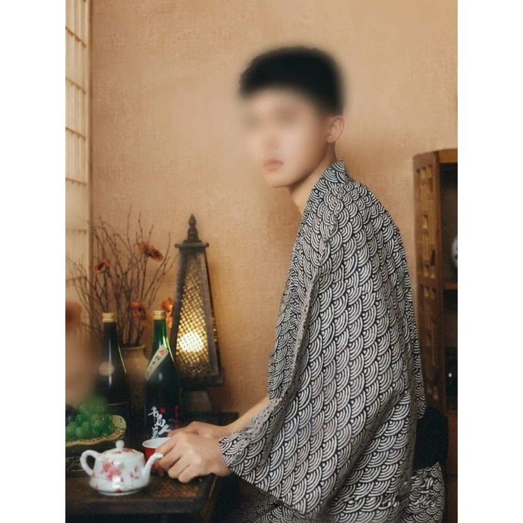 Kimono yukata nam in họa tiết sóng