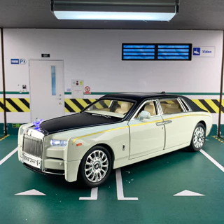 Mô hình xe kim loại Rolls-Royce Phantom VIII tỉ lệ 1:24 hãng CHEZHI