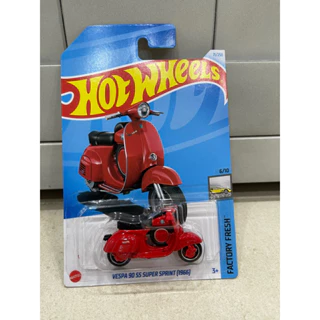 Xe mô hình đồ chơi Hotwheels cơ bản 1:64 - Vespa 90 SS Super Sprint (1966)