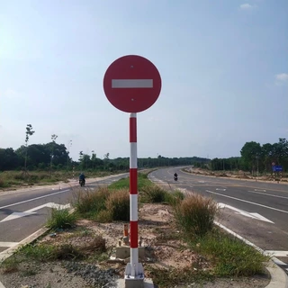Biển báo giao thông cấm đi ngược chiều
