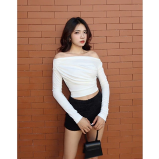 Áo croptop nữ tay dài HHVINTAGE kiểu lệch vai nhún thun co dãn Top A25