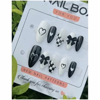 💖 Nail box thiết kế kẻ trắng đen sang chảnh 💖 SP kèm theo bộ keo dũa Bán giá tương tác ❤️