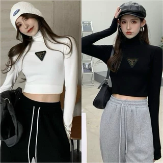 ÁO CỔ LỌ CROPTOP TAY DÀI XỎ NGÓN  NGẮN LOGO TAM GIÁC CHẤT ĐÉT BOONG STORE CL57