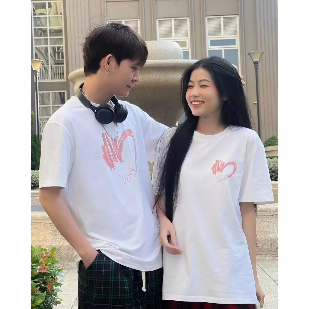 Áo thun in logo trái tim ,Áo phông chất cotton  form rộng unisex năng động thể thao