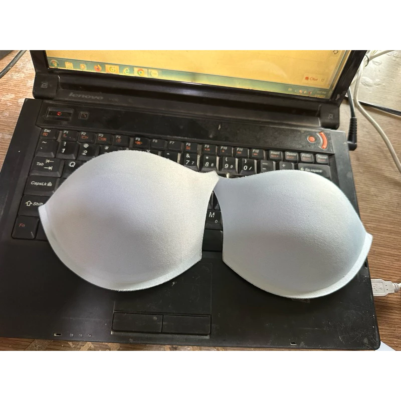 Mút ngực dẹp dày đàng hồi êm ái
