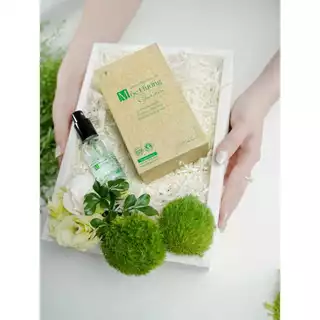 Khử Mùi Hôi Nách Thanh Mộc Hương 50ml [Khử Mùi Dược Liệu Mộc Hương Garden Thanh Mộc Hương]