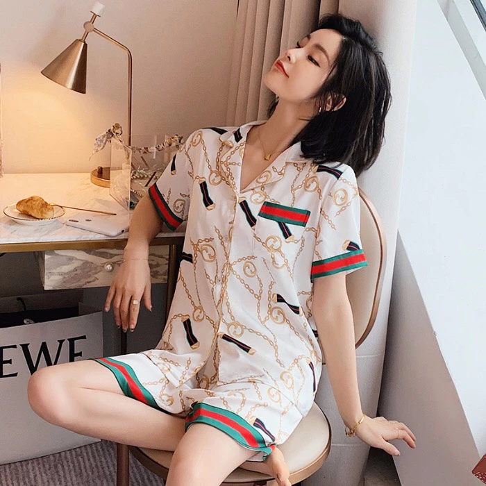 [LR05] Bộ Ngủ Mặc Nhà Pijama Lụa  Cộc Tay, Họa Tiết GC, Nữ Tính Phong Cách Hàn Quốc (HÀNG QUẢNG CHÂU) 2023