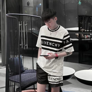 Bộ Đồ Nam Cộc Tay Mặc Hè In GIVENCHI Phối Hai Màu Đen Trắng . Bộ Thể Thao Cho Các Boy Phố Mặc Đi Chơi Đi Chơi Hot 2024