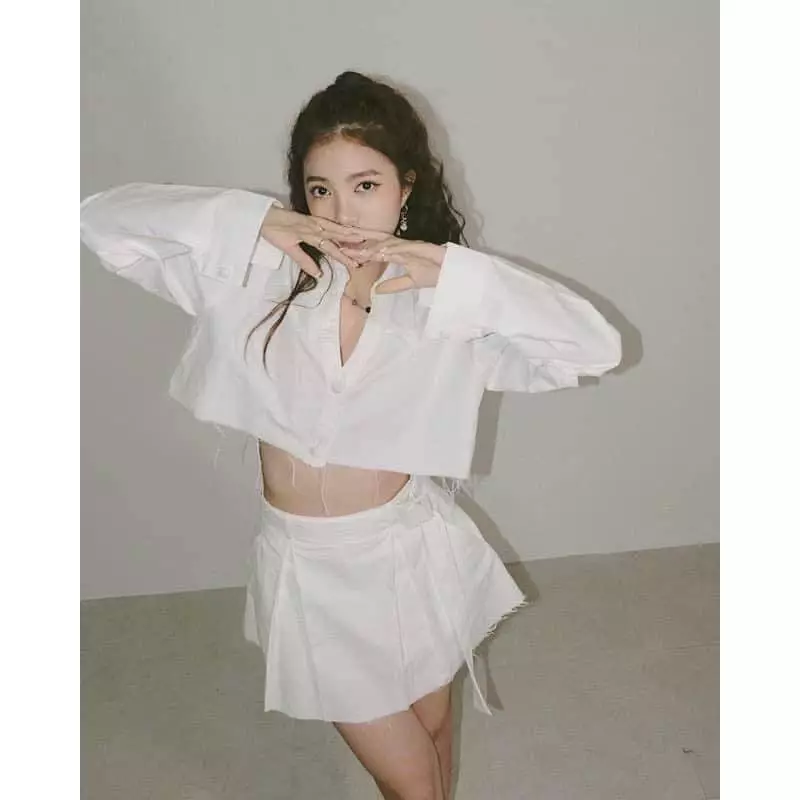 🍒 SET ÁO CỔ V NÚT BỌC CẮT LAI + CHÂN VÁY + DÂY THẮT LƯNG 🔥𝐇𝐨𝐚̉ 𝐓𝐨̂́𝐜🔥 𝐌𝐄𝐎𝐈𝐍𝐃𝐀𝐇𝐎𝐔𝐒𝐄