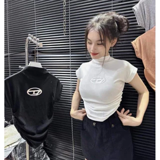 ÁO THUN CROPTOP IN CHỮ NHŨ BÓNG SÁNG LOÁ D3