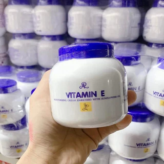 Kem dưỡng ẩm vitamin e Thái Lan hộp 200g