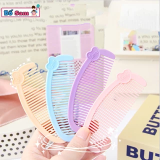 Lược chải tóc bán nguyệt mini 3.9*10.8cm cầm tay hoạt hình Shop Bố Sam