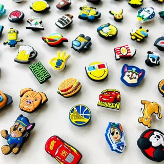 [ 8 CÁI NGẪU NHIÊN ] Jibbitz sticker gắn dép cross trẻ em , phụ kiện icon gắn dép đáng yêu cho bé yêu