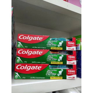 KEM ĐÁNH RĂNG COLGATE NGỪA SÂU RĂNG TẶNG BÀN CHẢI