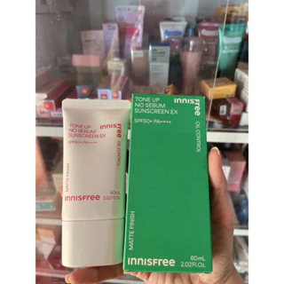 Kem chống nắng Innisfree hồng nâng tone da