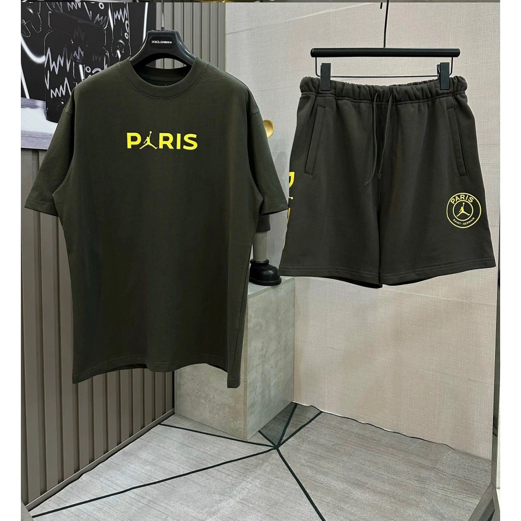 Bộ Hè Paris Xanh Rêu In Logo Siêu Đẹp - Bộ Quần Áo Nam Cao Cấp