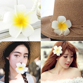 Hoa đại cài tóc, kẹp tóc hoa sứ siêu xinh cho mùa hè dạo biển phong cách Hàn quốc
