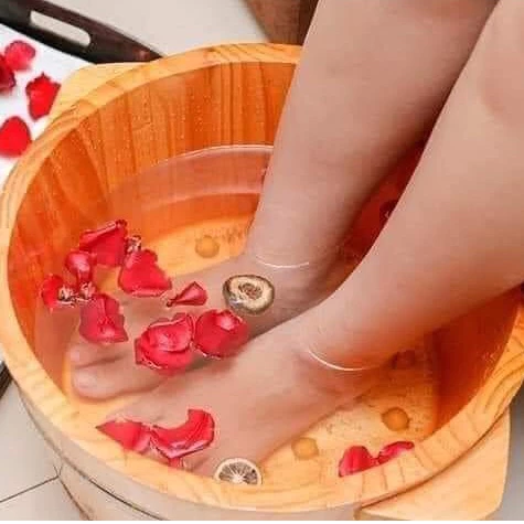 Chậu ngâm chân ⚡ CÓ HẠT MATSAGE CHÂN  ⚡ bồn ngâm chân có hạt matsage chân vô cùng thoải mái TẶNG KÈM THẢO MỘC NGÂM CHÂN