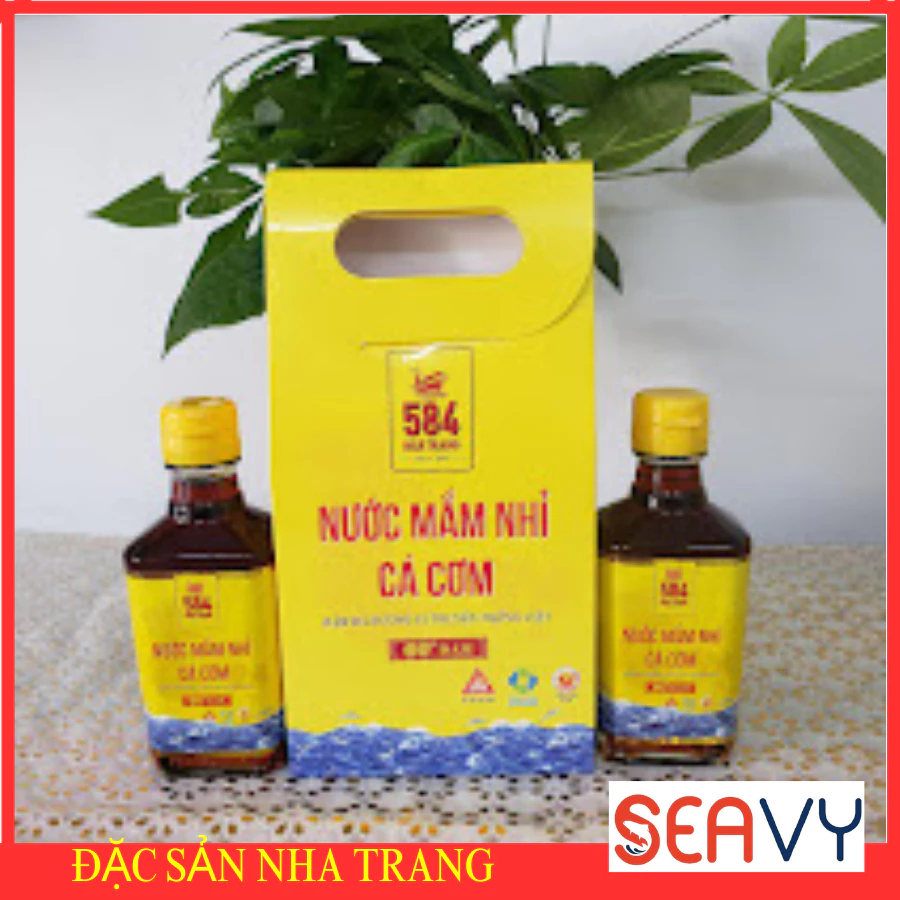Nước mắm nhĩ 584, đậm đặc 60 độ đạm, xách 2 chai 200ml thủy tinh thơm chấm món gì cũng ngon