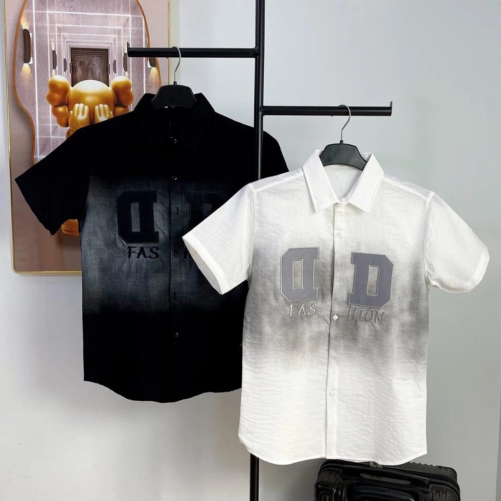 Áo Sơ Mi Nam Nữ Tay Ngắn Phối Loang Thêu Chữ DD Chất Vải Đũi Dày Dặn Thoáng Mát MENSWEAR