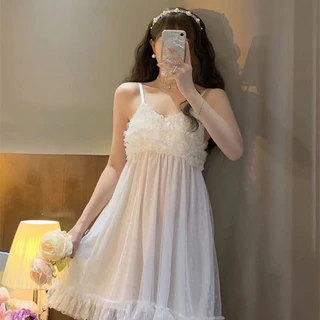 Váy ngủ voan lưới có đêm ngực, dáng babydoll dễ thương.