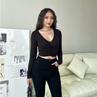 Áo Croptop nữ cổ tim tay dài nhún dọc thân trước chất thun lụa mềm – Feliza Clothing