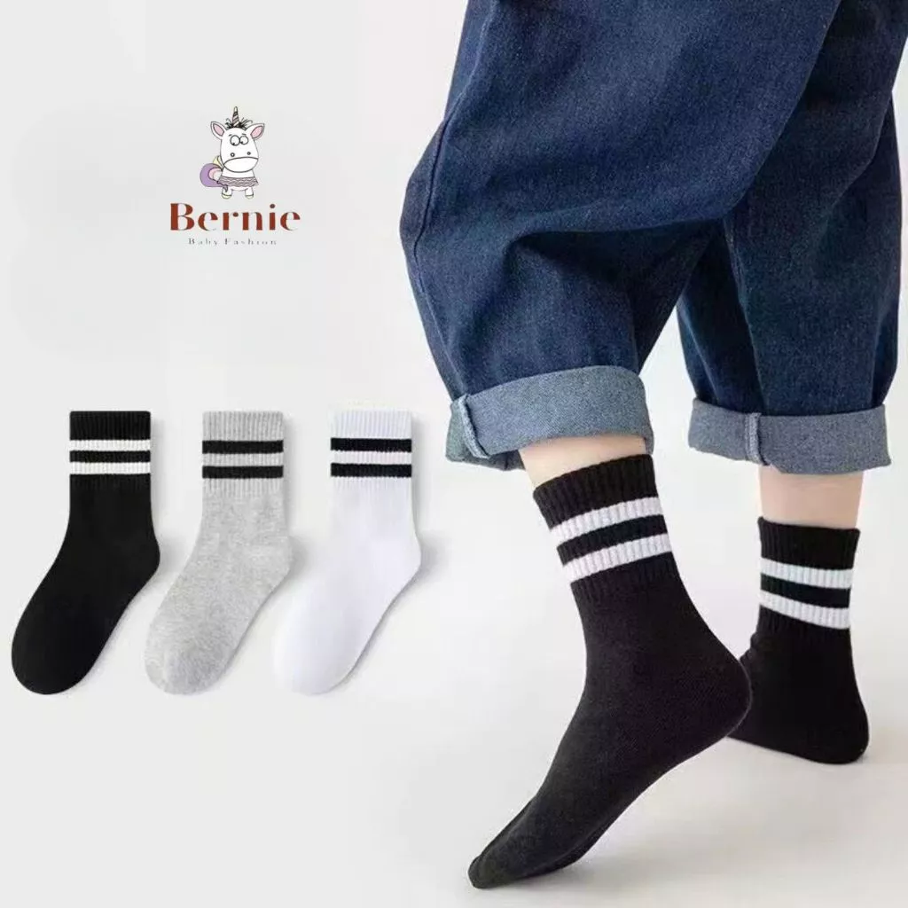 Tất vớ thể thao unisex cổ cao sọc viền cho bé trai bé gái màu trắng đen xám 1 đến 5 tuổi BERNIE