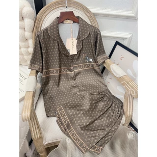 Set lụa Sam Luxury pijama cao cấp dành cho nữ, họa tiết chữ H đơn giản chất lụa thoáng mát mặc nhẹ dáng áo cộc quần đùi